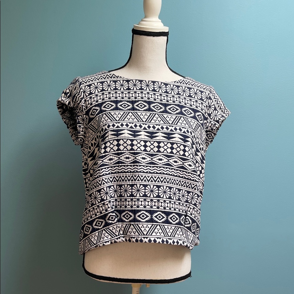 Zara Navy and White Patterned Blouse
